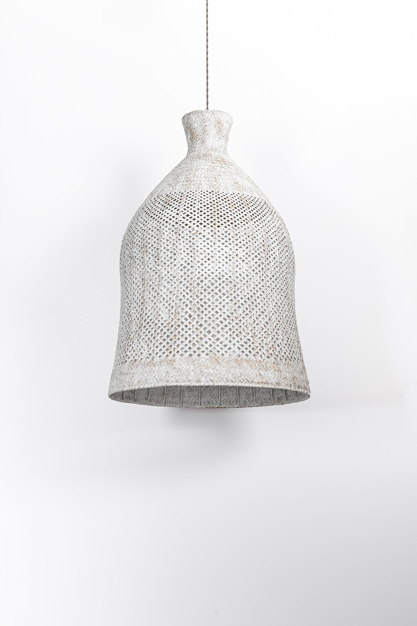 BALI FLUTE WHITE 20"